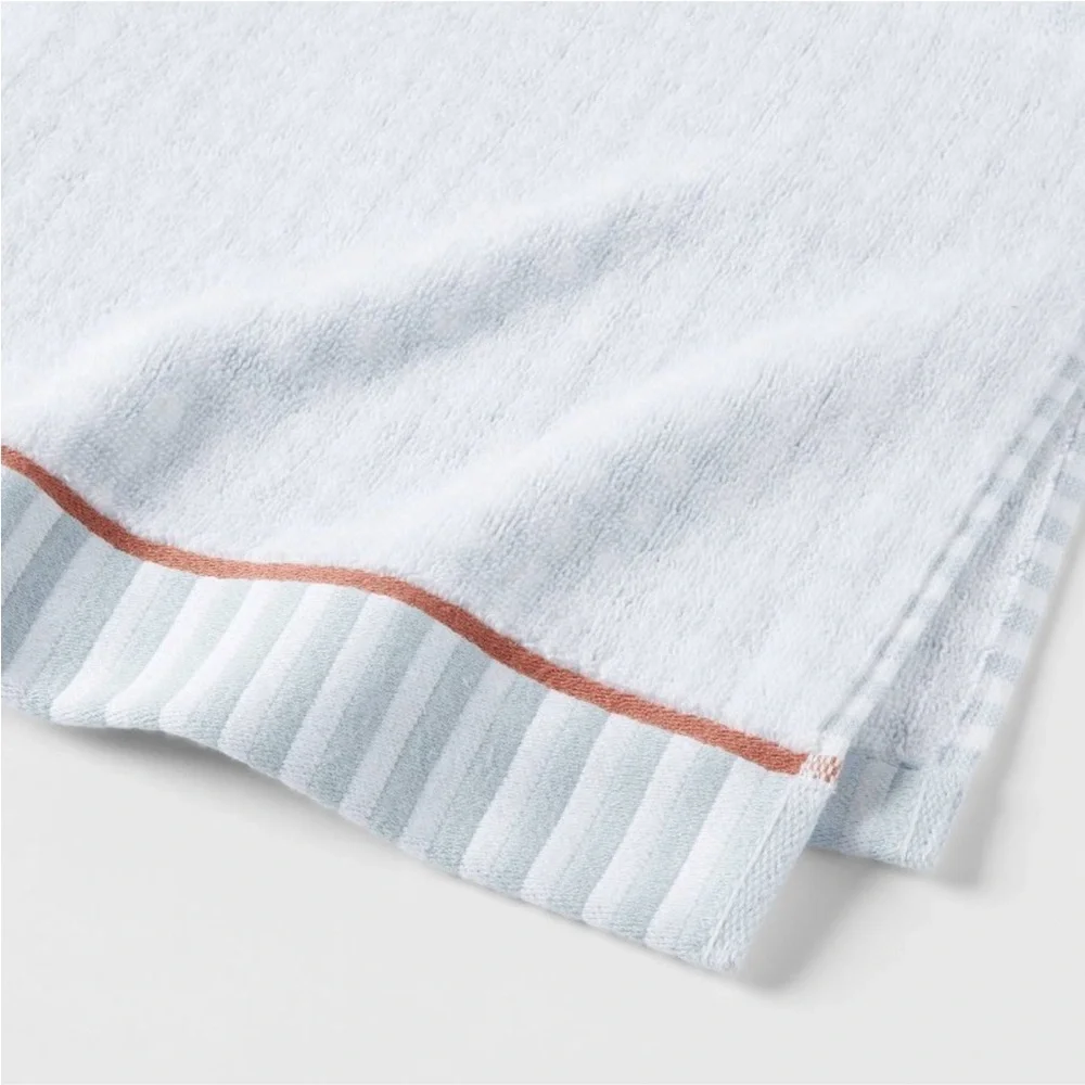 THRESHOLD NWT 2pc traditional gingham plaid bath towels -blue/white